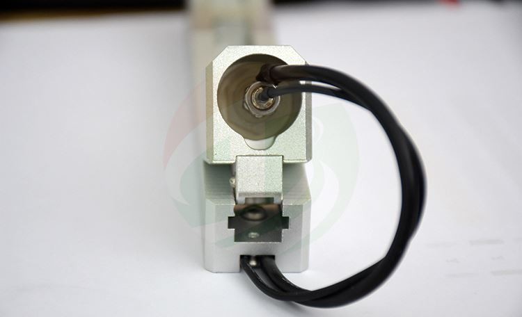 Cylindrical Cell Battery Testing Clamp